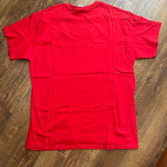 Gildan Tee Shirt My Kids Laugh- Hereditary - Picture 4 of 4